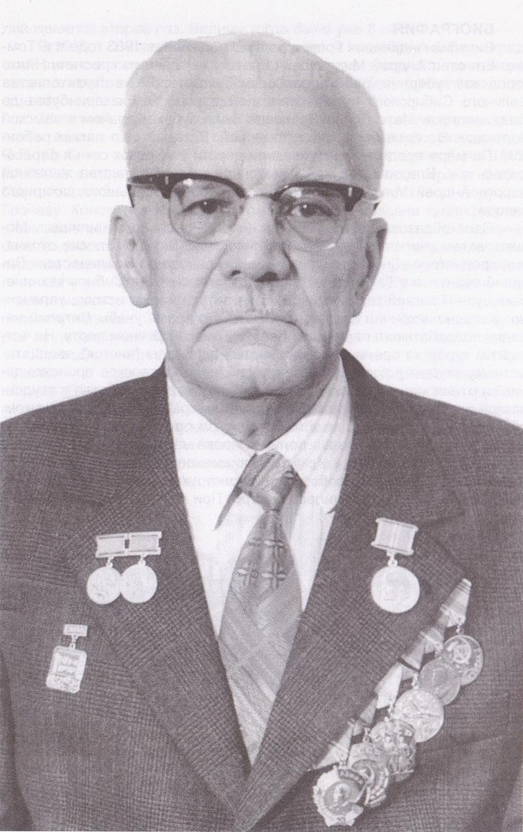 Грачёв Виталий Андреевич, автор конструкции ГАЗ-68. Фотография в свободном доступе.