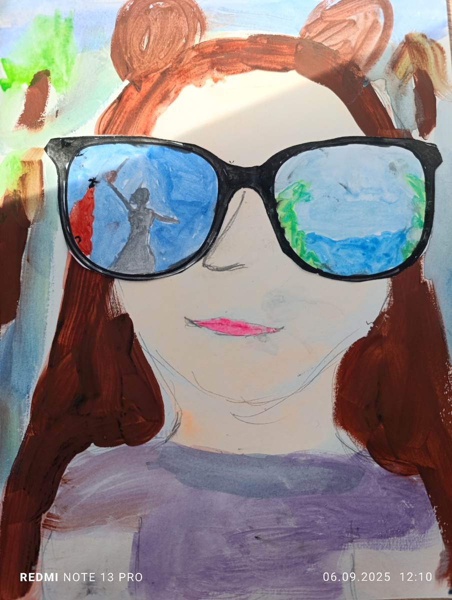 Фото автора. Рисунок дочери автора