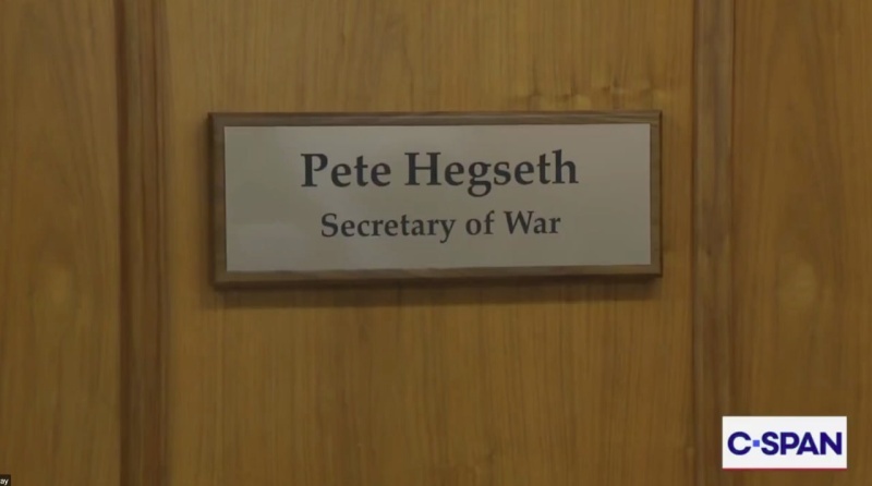    Миротворец Трамп создал министерство войны