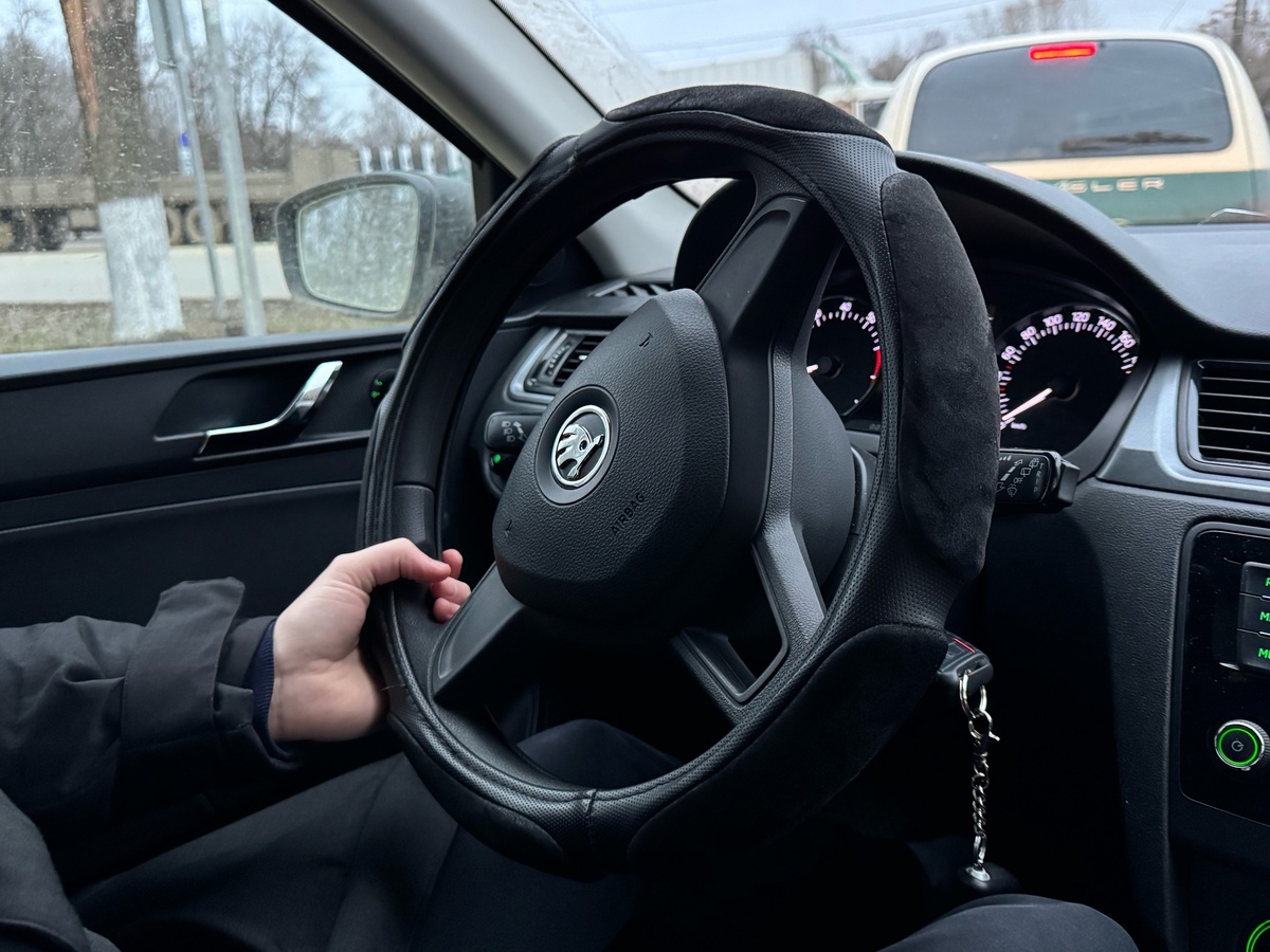    Можно ли завершить обгон по сплошной, если начал по прерывистой? Ставим точку в вопросе