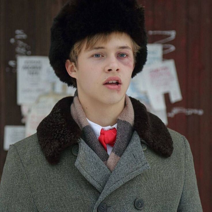 Кадр из сериала "Слово пацана. Кровь на асфальте".