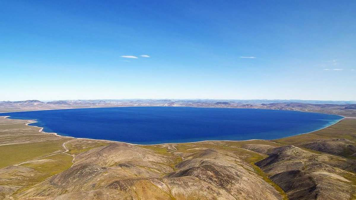 Панорамный вид на озеро с южной стороны