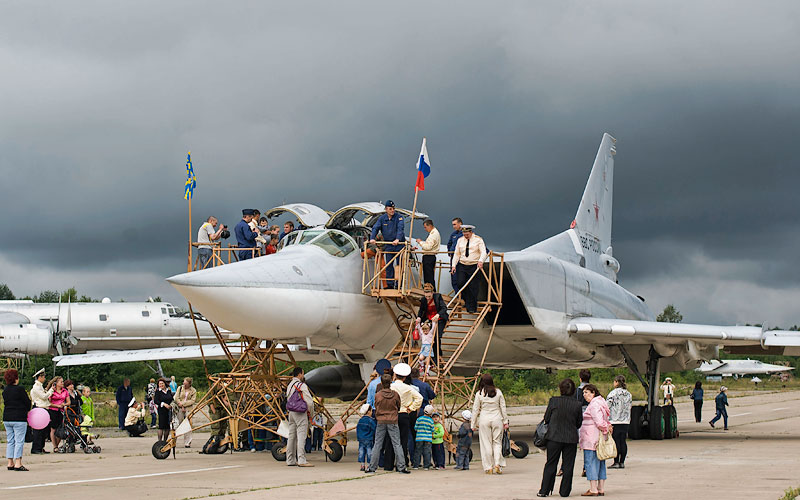 Всякое бывало...Предварительная подготовка к полетам. Командировки и карьера. ШтурманА. Карьера.