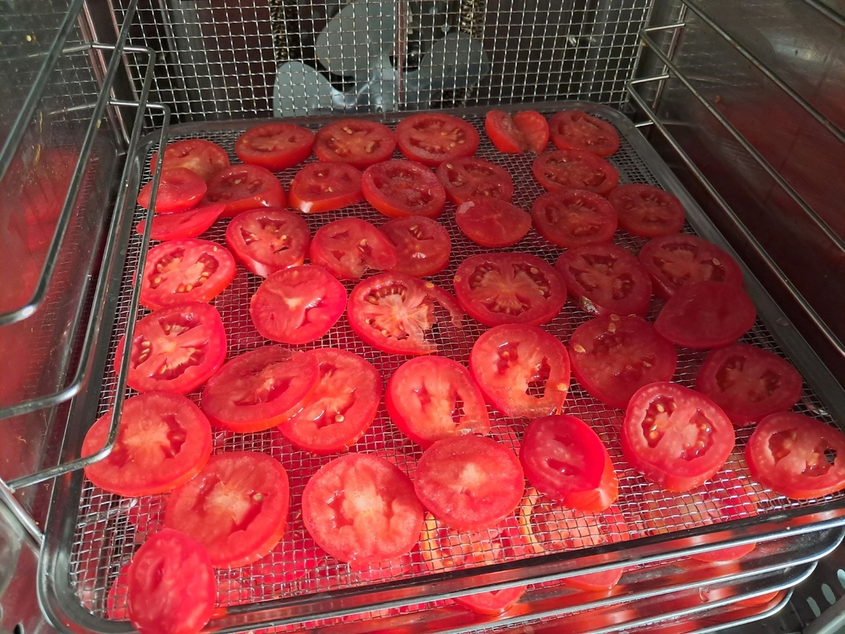 Томаты в сушке