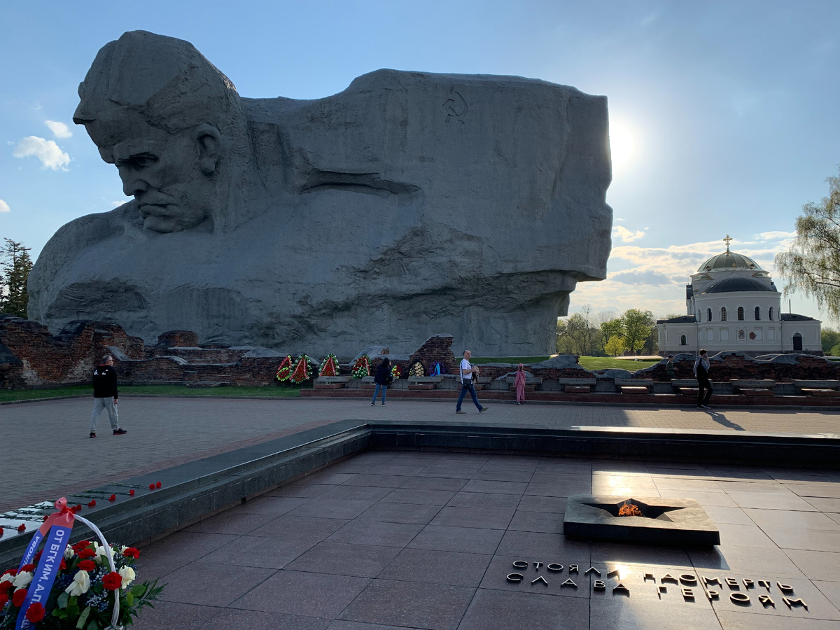 На территории Брестской крепости 