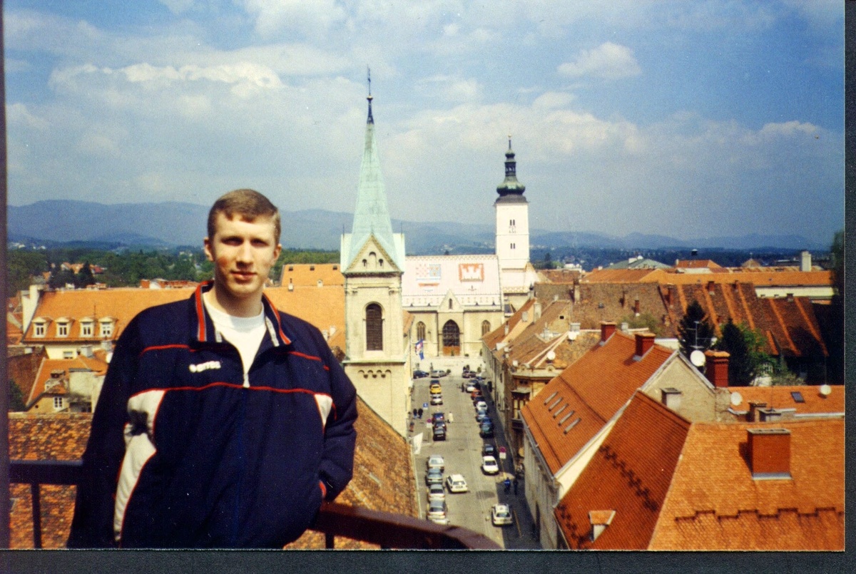 Шестак в начале волейбольной карьеры. Фото: социальные сети Дмттртя Шестака