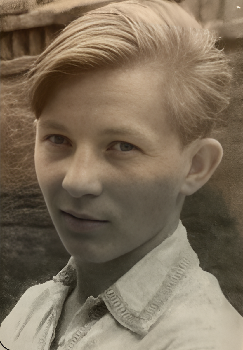 Юрий Соловьев, 1943 год.