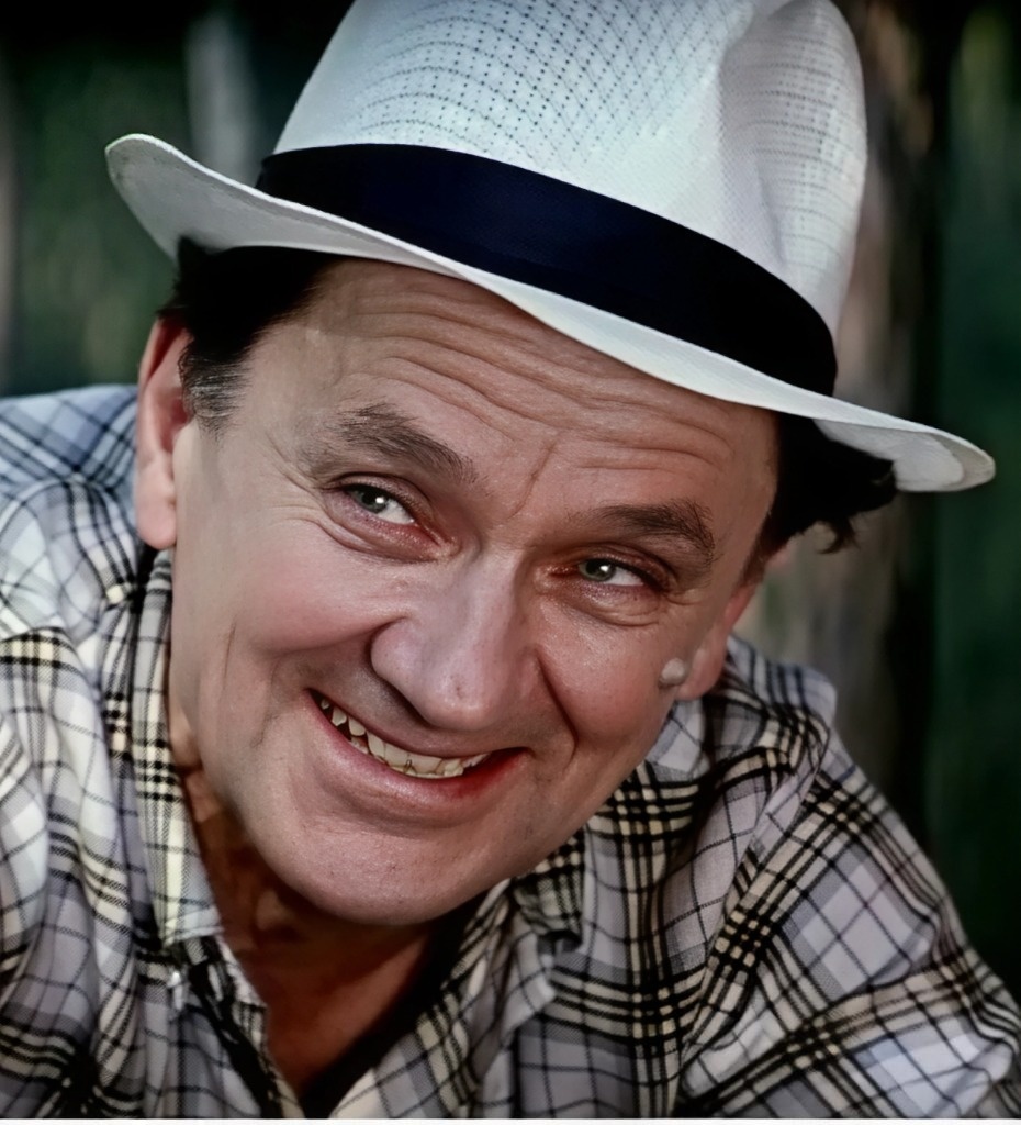 Николай Яковлевич Романов — советский актёр театра и кино