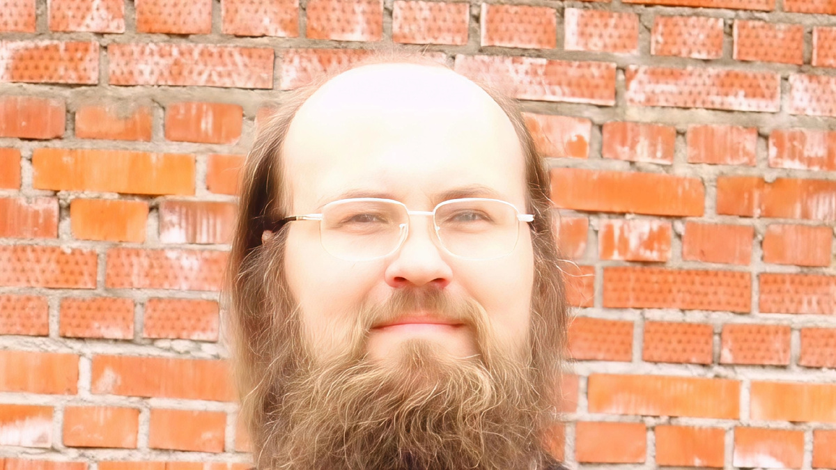 Андрей Ефанов — протоиерей, клирик Кинешемской епархии, настоятель Воскресенского храма (с. Болотново).