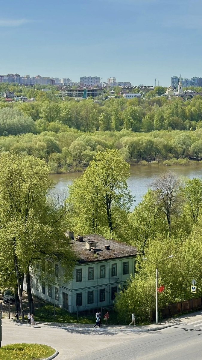 Ока и вдали новый район.