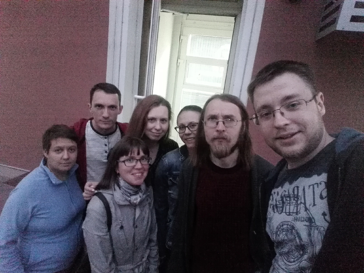 Тогда в столице Кузбасса проходил литературный семинар журнала "Наш современник". Учились, общались, гуляли по ночным улицам. Вернувшись в полюбившийся город, хотел ощутить те же эмоции. 