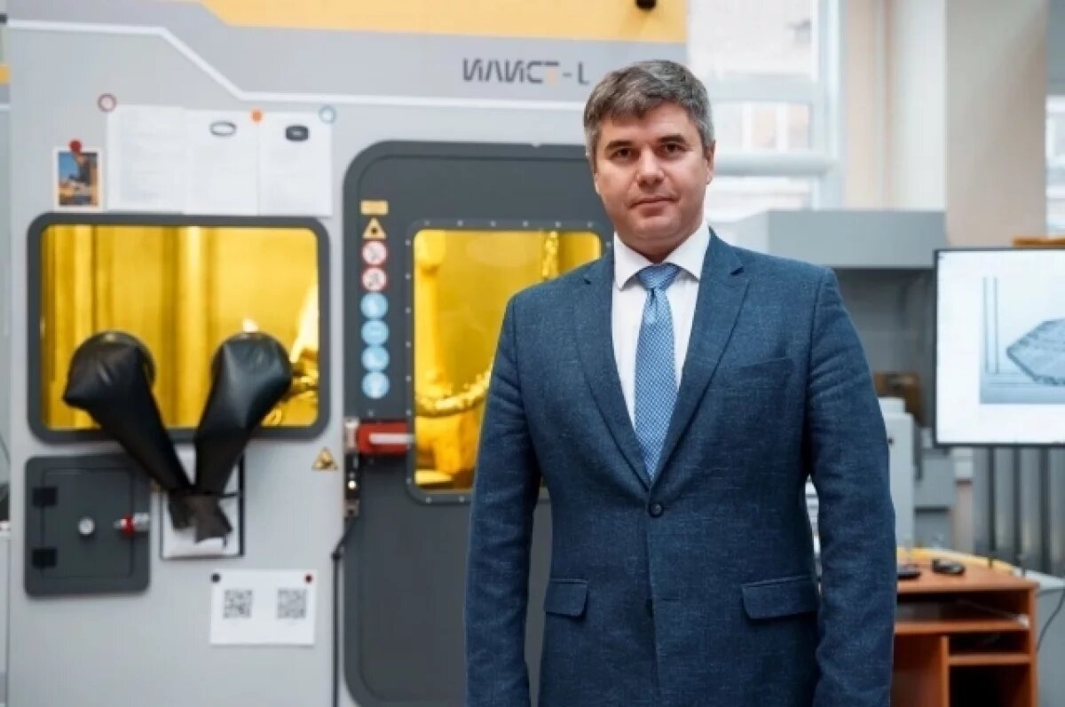    Директор института двигателей и энергетических установок Самарского университета им. Королёва Виталий Смелов.