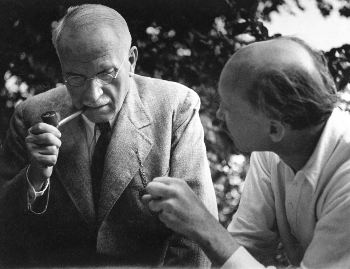 Карл Густав Юнг - Психоаналитик и отец пятерых детей связался со своим пациентом и столкнулся с обвинениями в шарлатанстве. Источник: Pinterest 