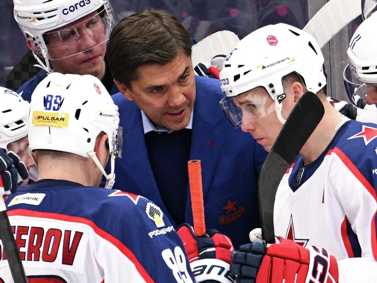    Главный тренер ПХК ЦСКА Игорь Никитин© РИА Новости / Алексей Филиппов