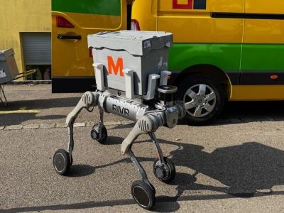    В Швейцарии посылки будут доставлять робопсы