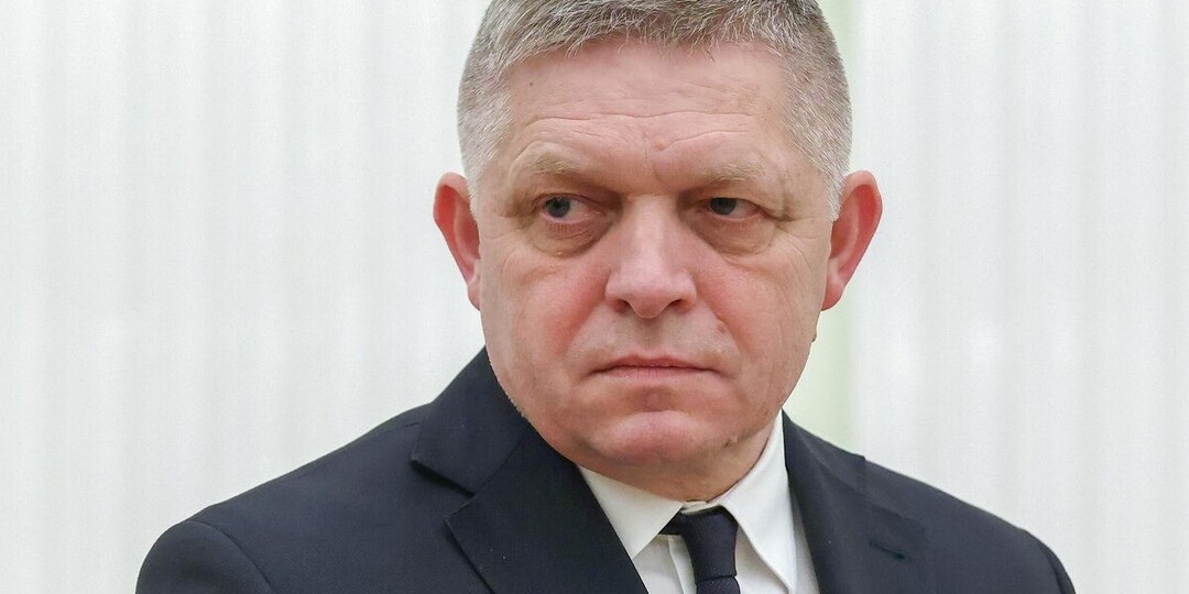 Фицо: гарантии безопасности надо предоставить не только Киеву, но и Москве