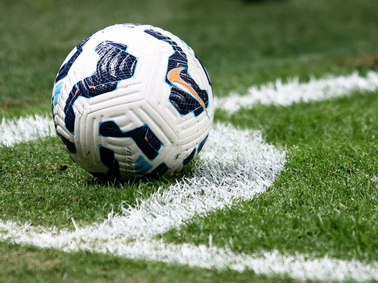     этот проект помогает детям вести активный образ жизни, играя в футбол. фото: архив мк в Мурманске / Дарья Иванова.