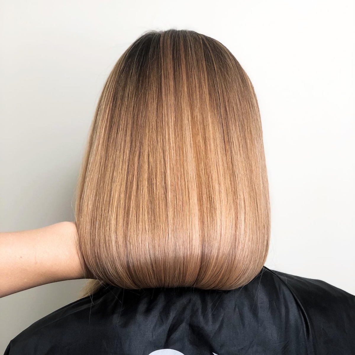 Окрашивание волос в технике Шатуш. Салон красоты Maesteria Coloristic.