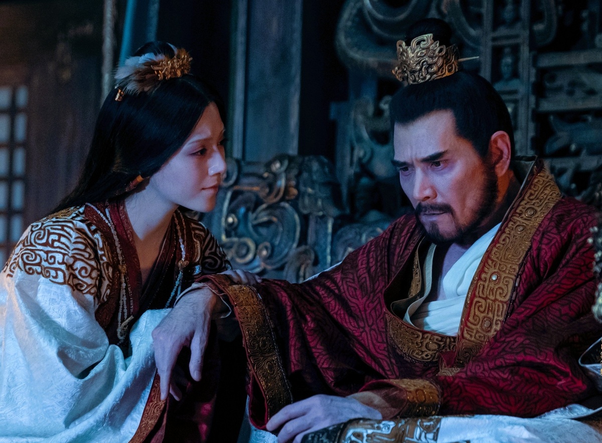 Су Дацзи и ван Инь Шоу в исполнении Нараны Эрдынеевой и Криса Филлипса