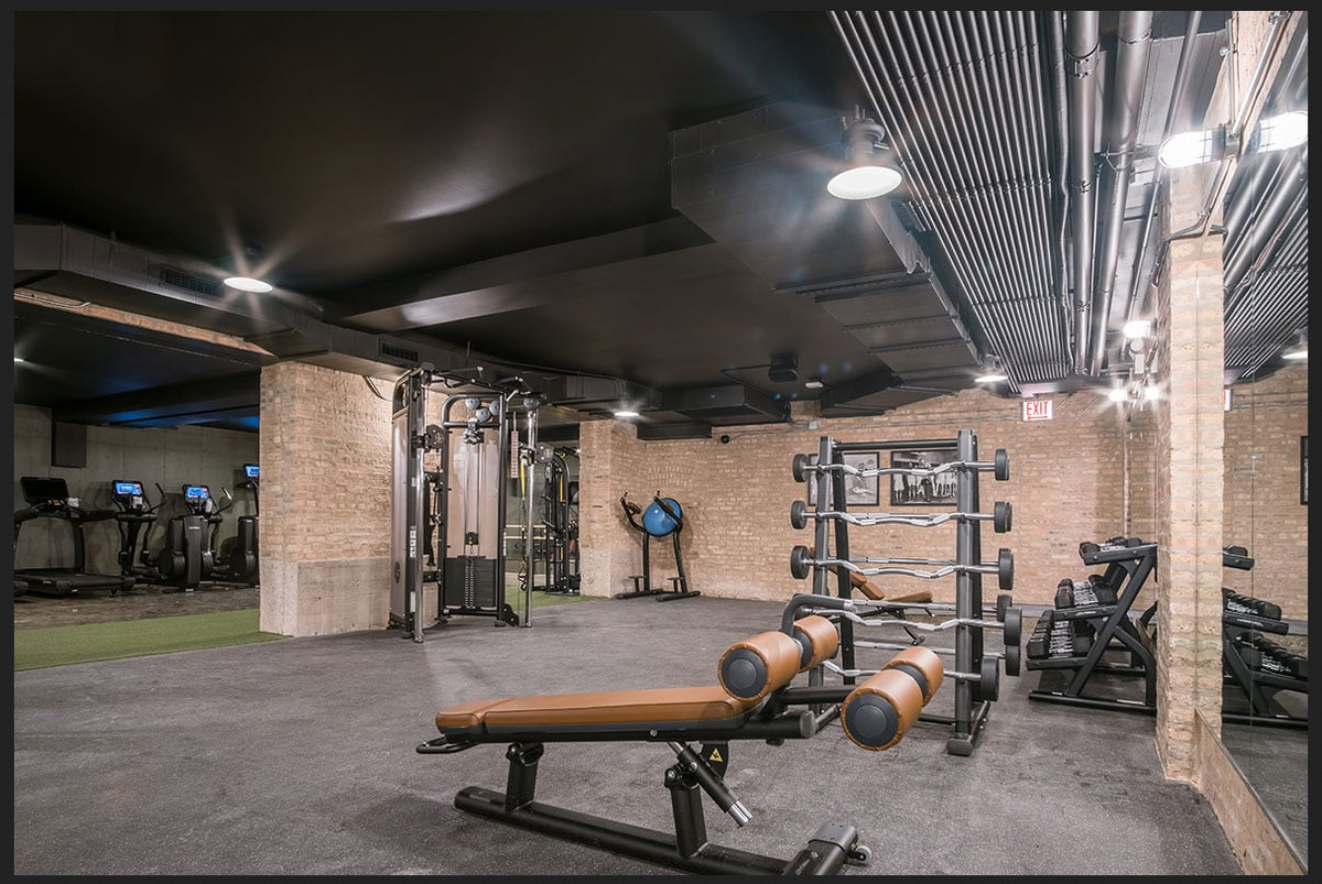 Современный тренажёрный зал "Duncan YMCA" в Чикаго.