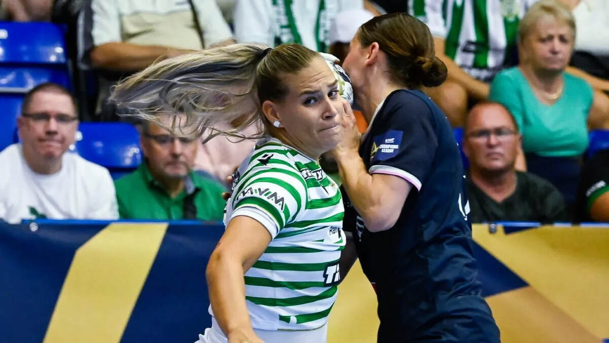    В атаке Катрин Клуйбер