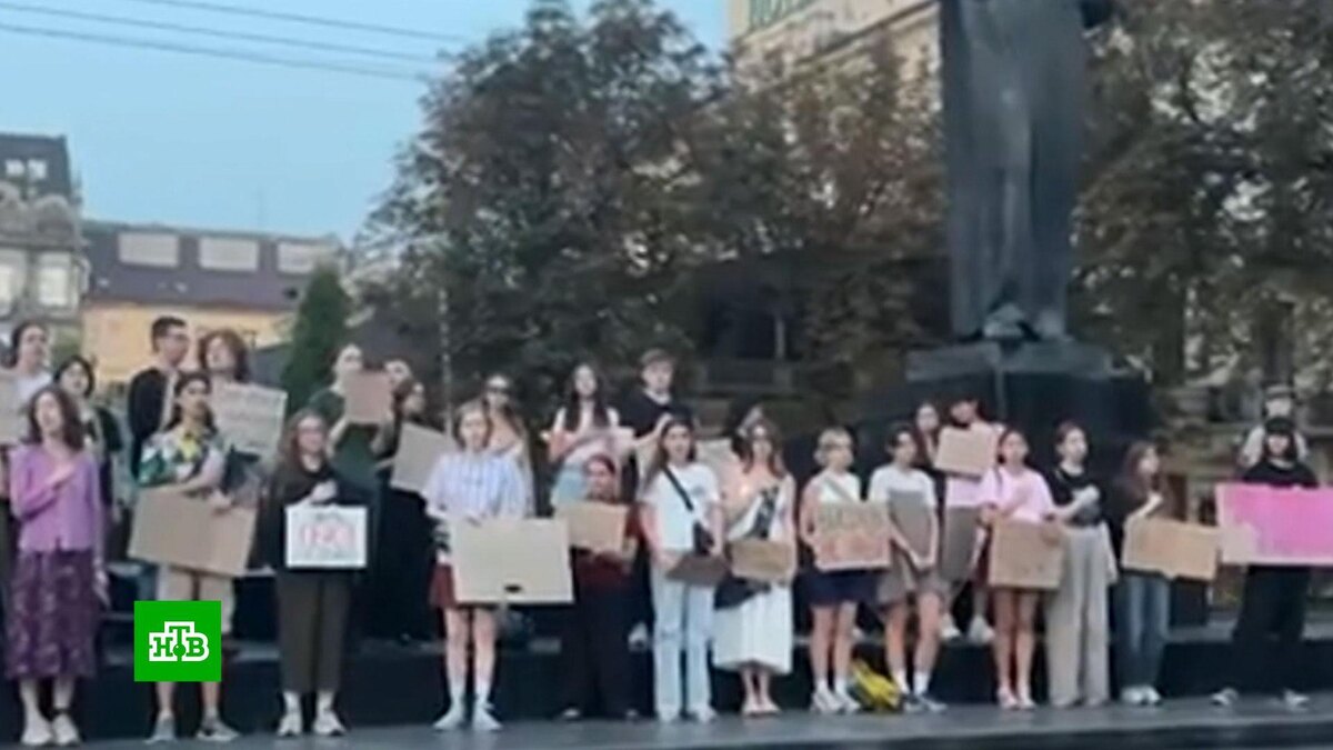    «Военные  не рабы»: Киев и Львов охватили акции против закручивания гаек в ВСУ