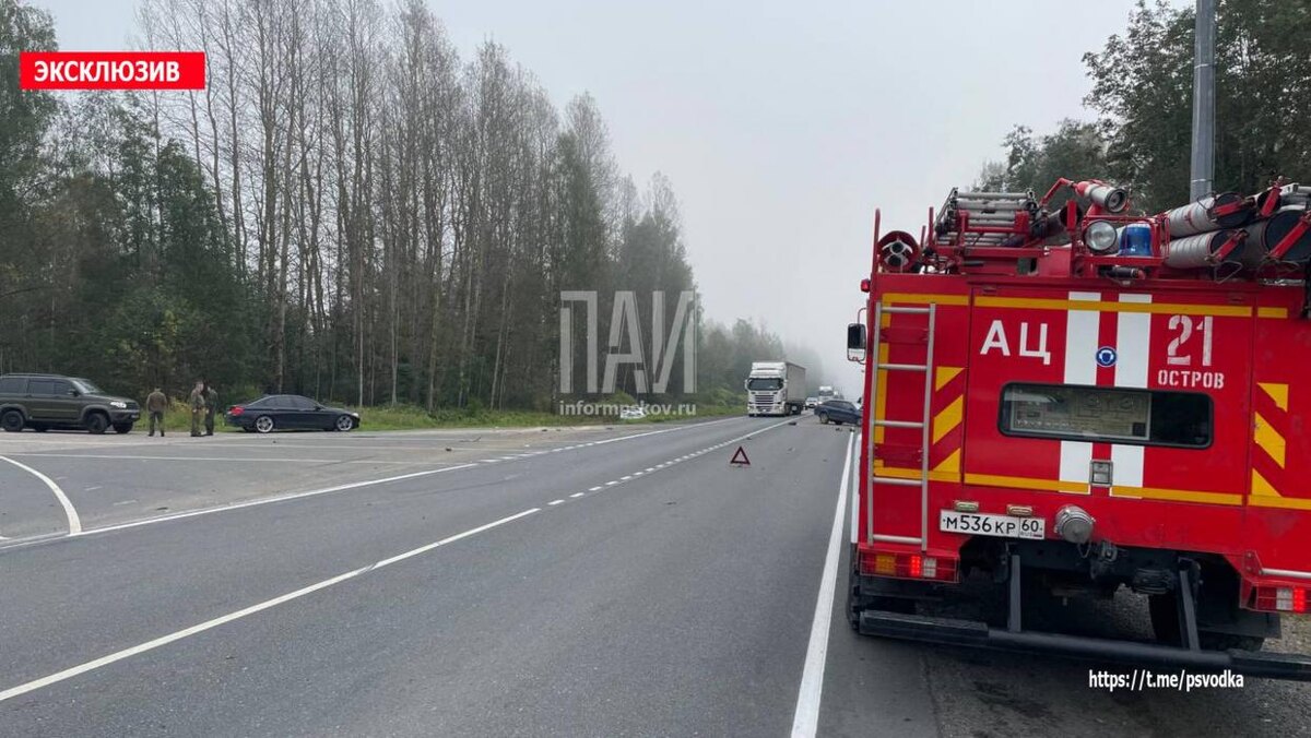 Авария в Островском районе
Фото: Telegram-канал «Псковская сводка. ПАИ»