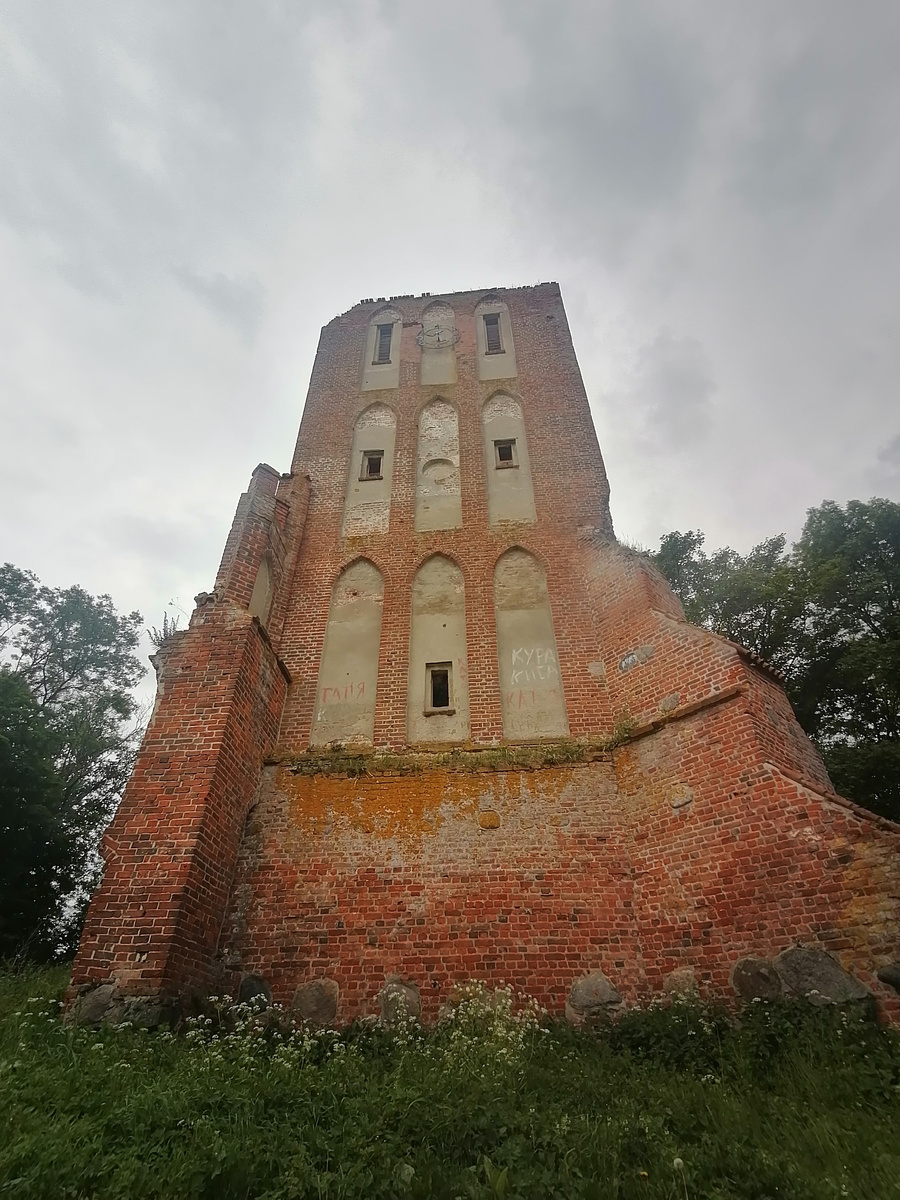 Башня кирхи - все что осталось.
