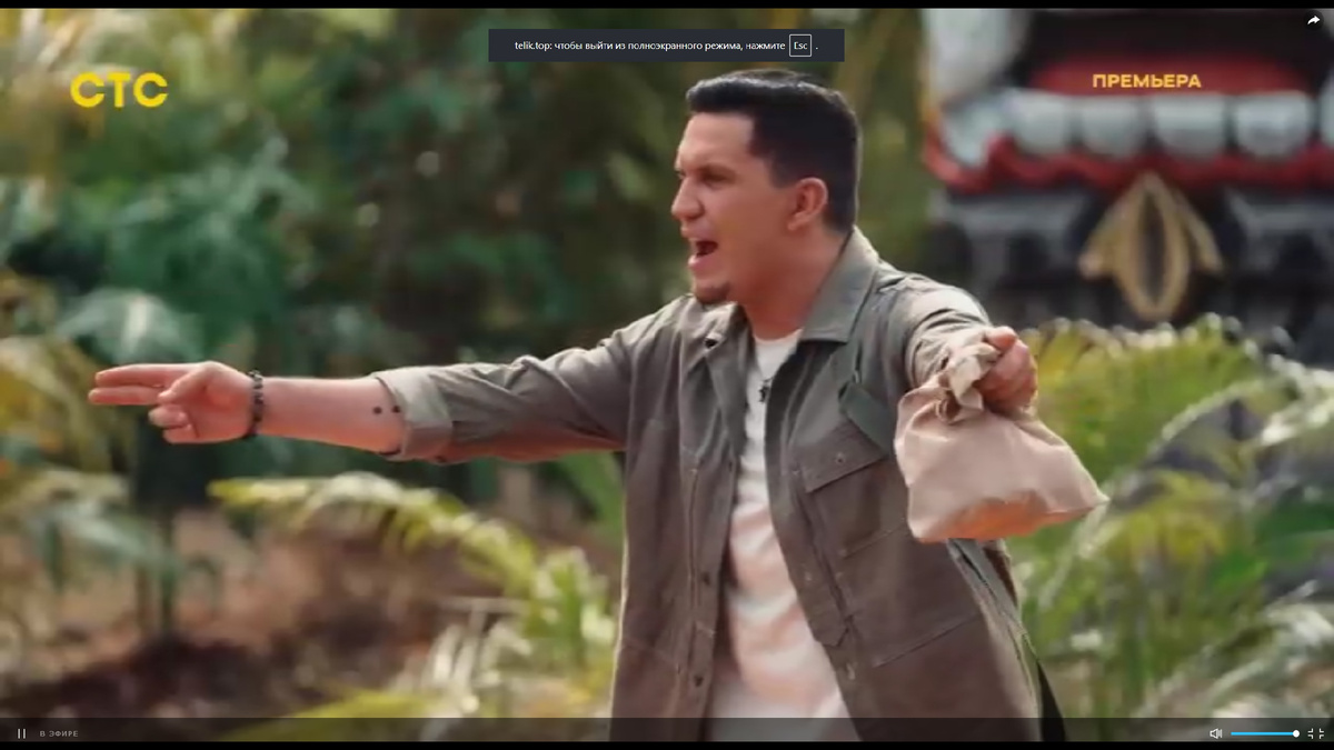 Дима косплеет одного из Человеков пауков