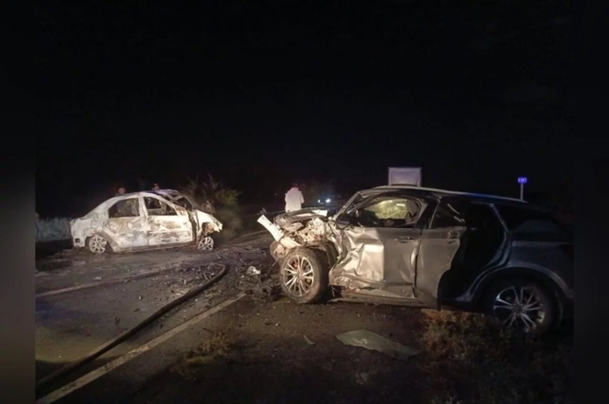    Сотрудники Госавтоинспекции выясняют обстоятельства ДТП на трассе Орск-Домбаровка, в котором погибли 3 человека.