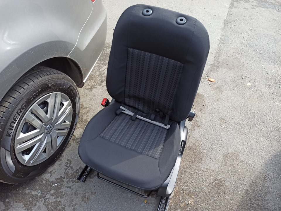 Сиденье в очередной раз снято