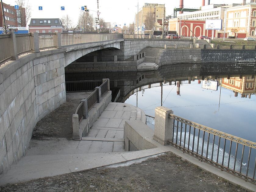 лестница к Неве