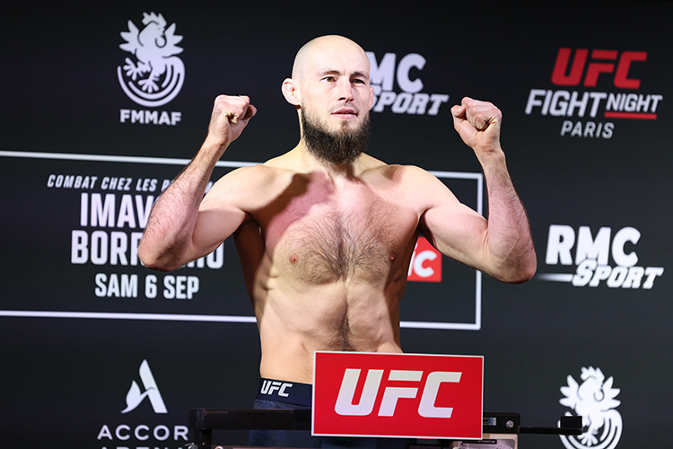    Очевидно, что такой успех поднимает «акции» Фахретдинова в UFC, хотя его и так часто называют любимчиком главы организации Даны Уайта.   
Фото: © Jose Prestes / Keystone Press Agency / www.globallookpress.com