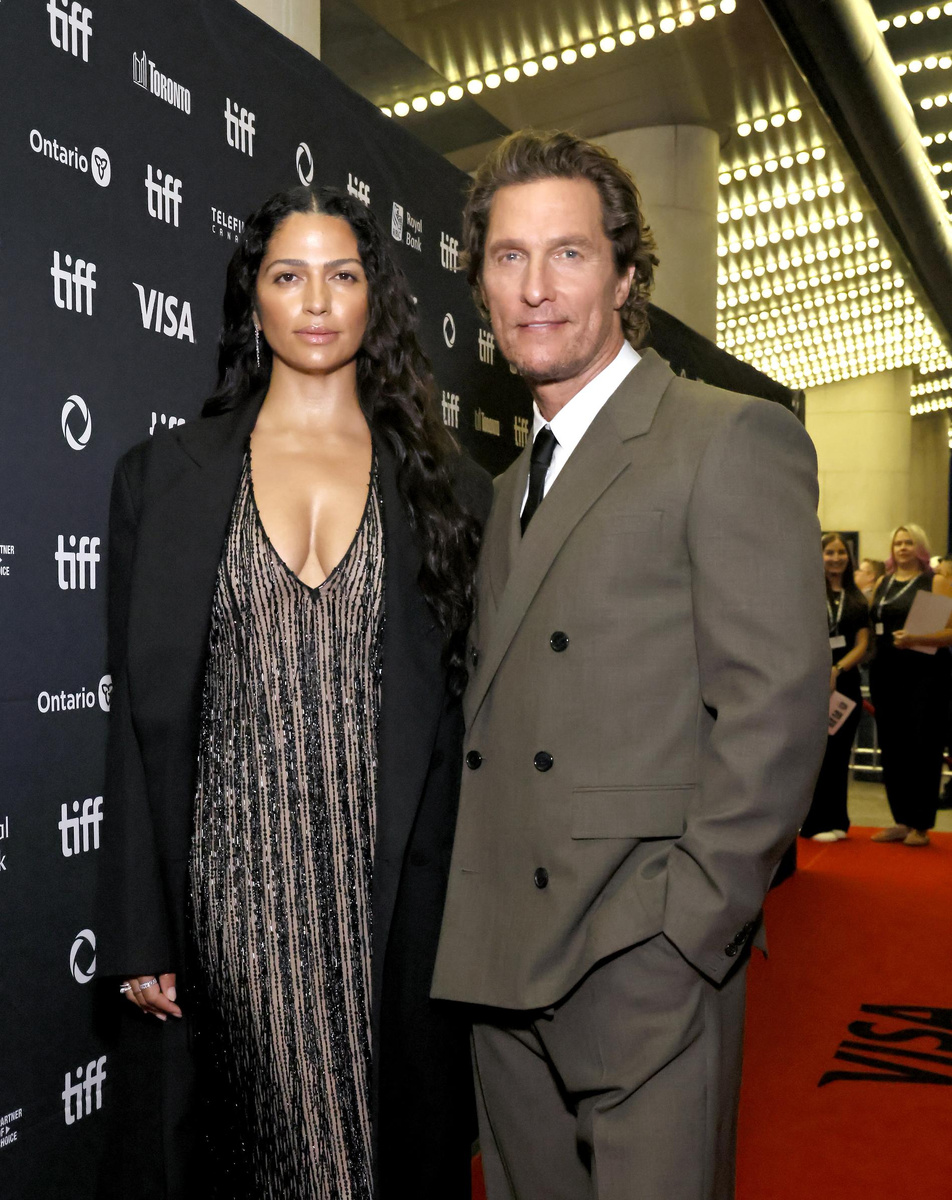     Мэттью Макконахи с женой. Фото: Getty images