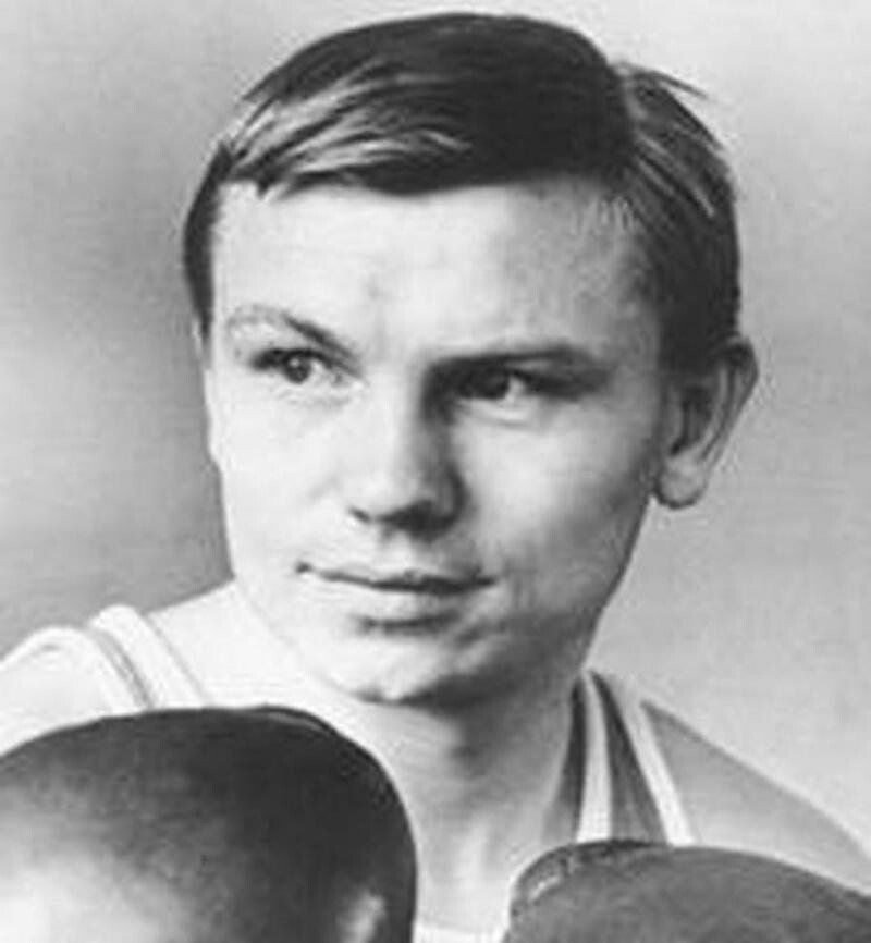 Станислав Иванович Степашкин - советский боксёр, двукратный чемпион Европы, олимпийский чемпион, заслуженный мастер спорта СССР.