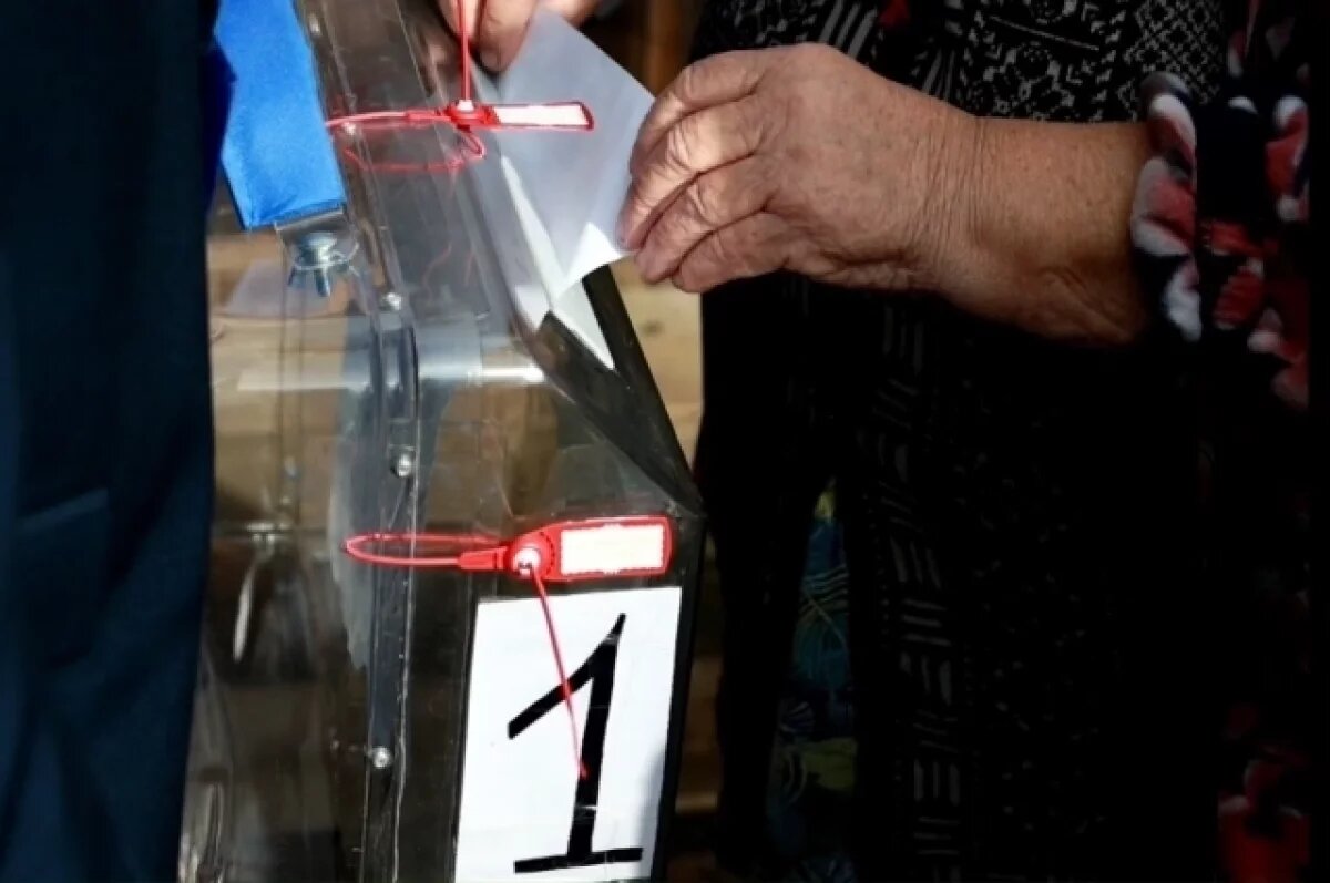    Жители семи свердловских территорий досрочно выбирают губернатора