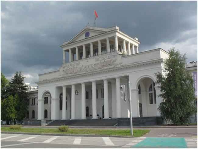 Здание аэровокзала, построенное в 1957 году, – единственное, что осталось от Минск-1 Фото автора