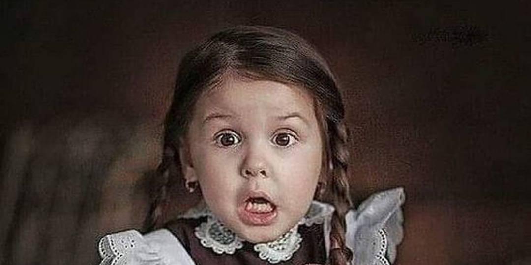 Девочку шести лет приводят в школу