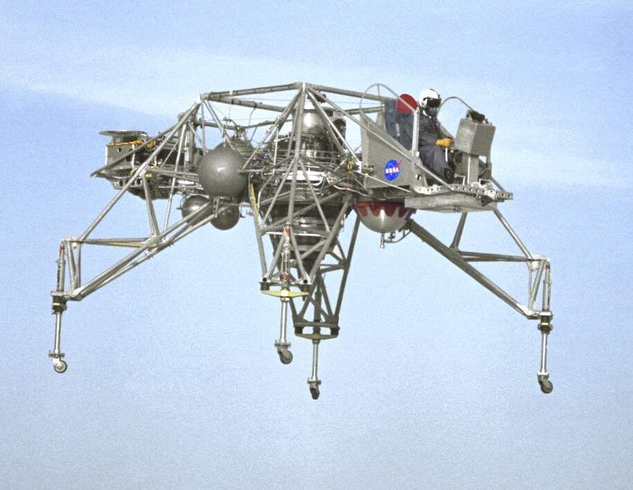 Имитатор лунного модуля - Lunar Landing Research Vehicle LLRV 