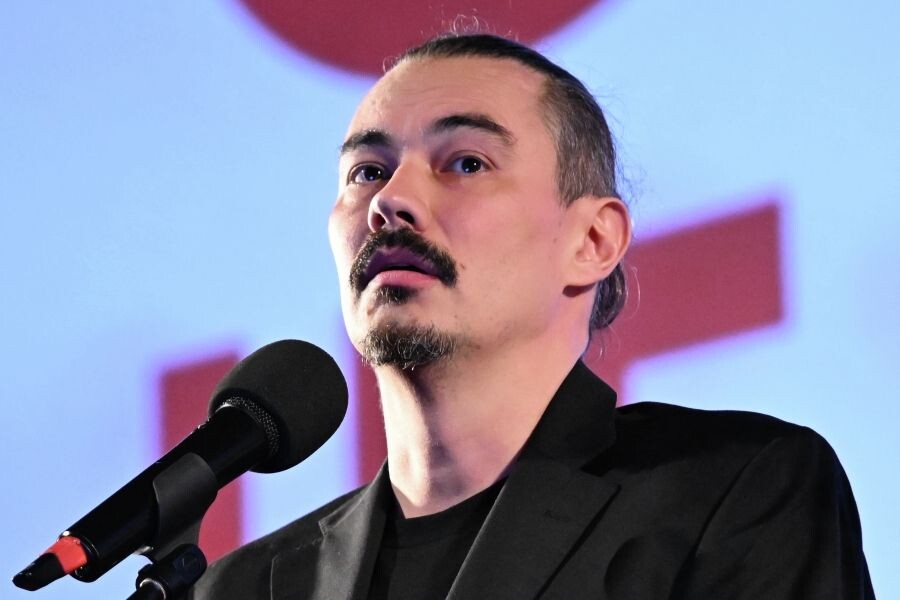    Режиссер Жора Крыжовников / Источник: © Екатерина Чеснокова/РИА Новости