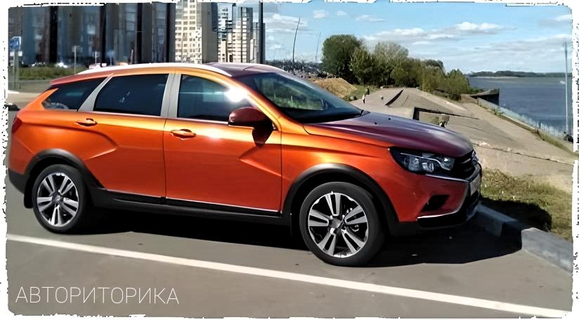 Вот она, Lada Vesta SW Cross. Кто бы мог подумать, что этот практичный универсал окажется выгоднее многих "голубых фишек" на бирже?