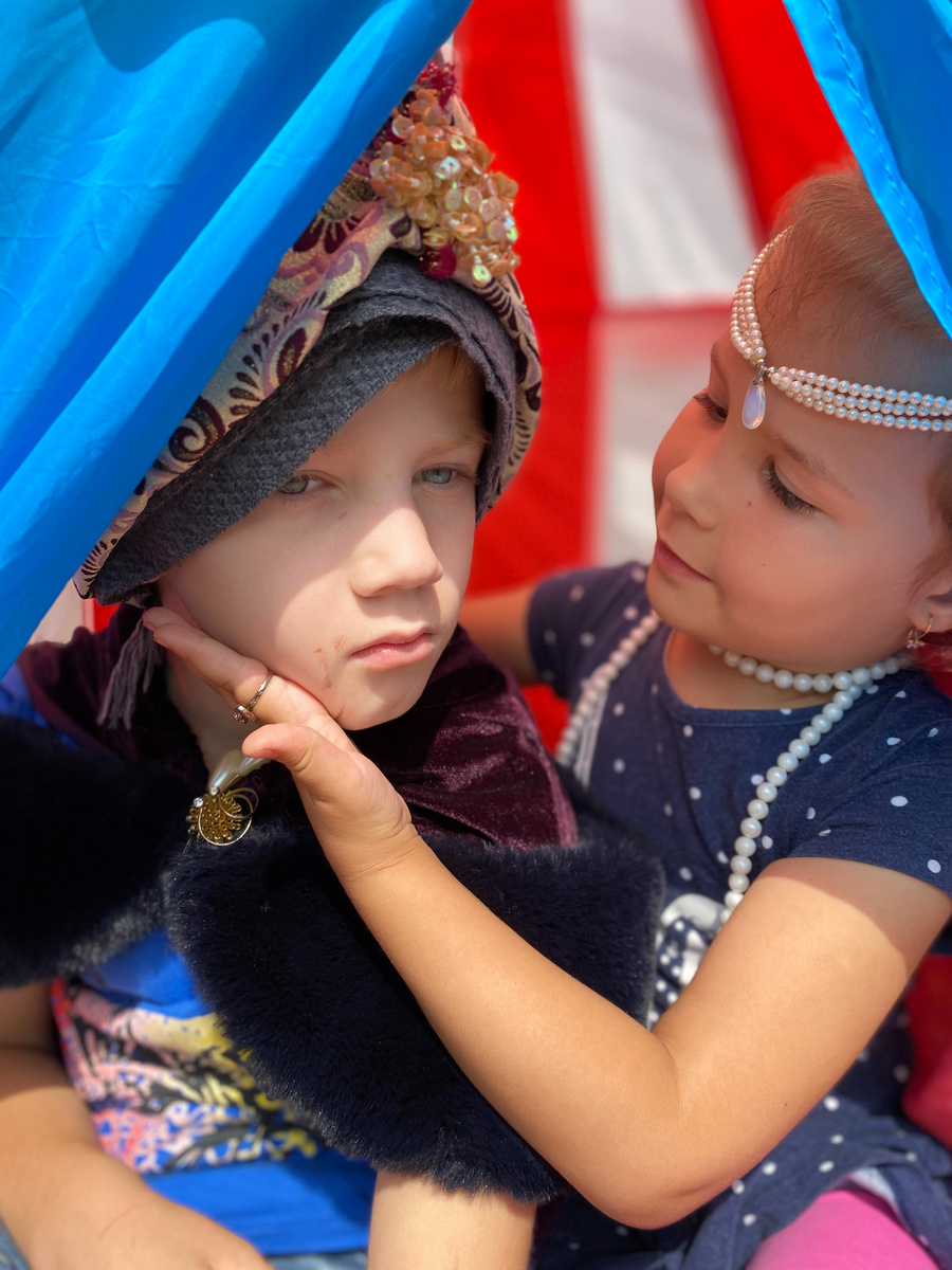 Марьяша и Егор в главных ролях. Фото автора.