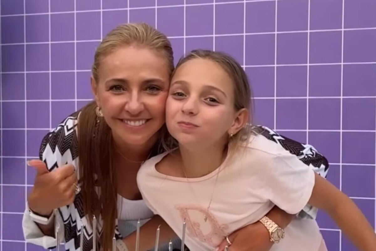    Татьяна Навка с дочерью Надей. соцсети