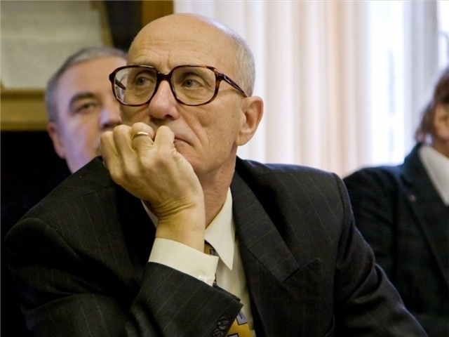 Руслан Тимофеевич Киреев (род. 25 декабря 1941 )