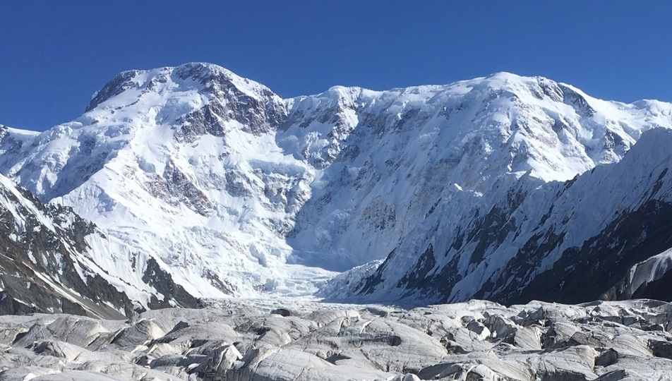 Фото с сайта https://stabtur.ru/pik-pobedy-smertelnaya-gora.html