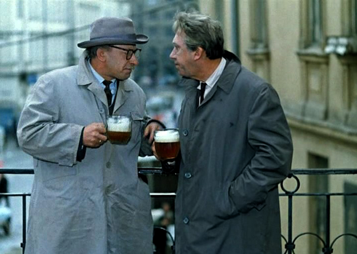 Узнайте советский фильм по кадру с пенным напитком. Тест