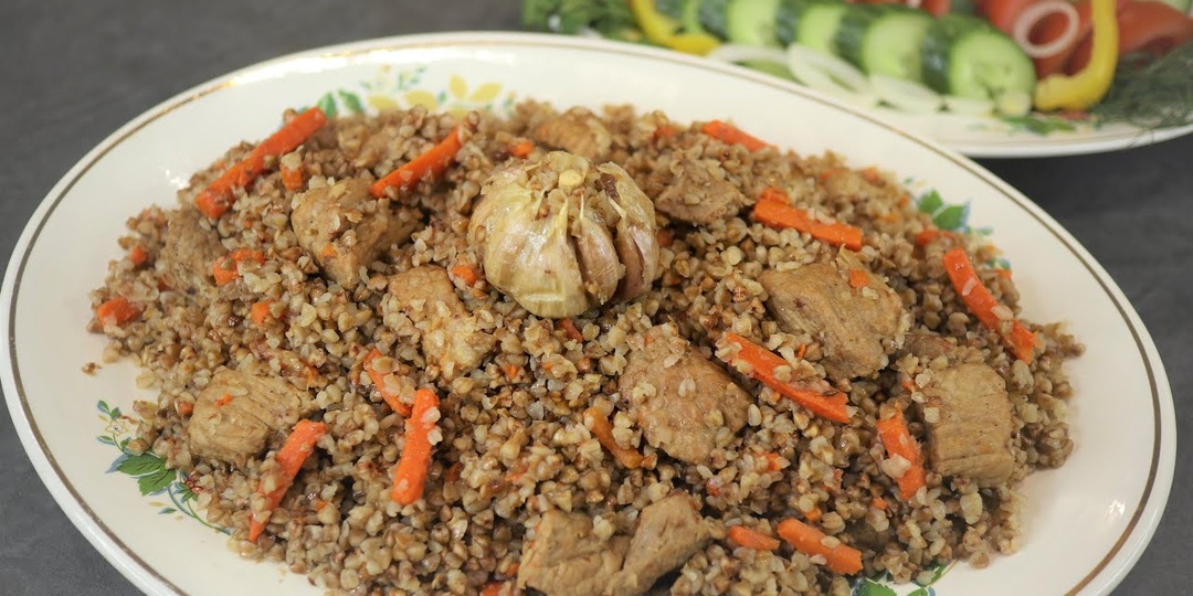 Плов из гречки с мясом в казане: Наследие русской кухни с восточным акцентом