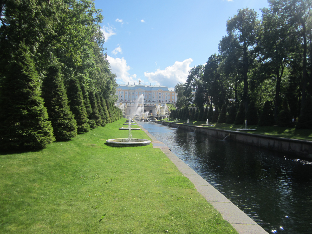 Парк . Петергоф