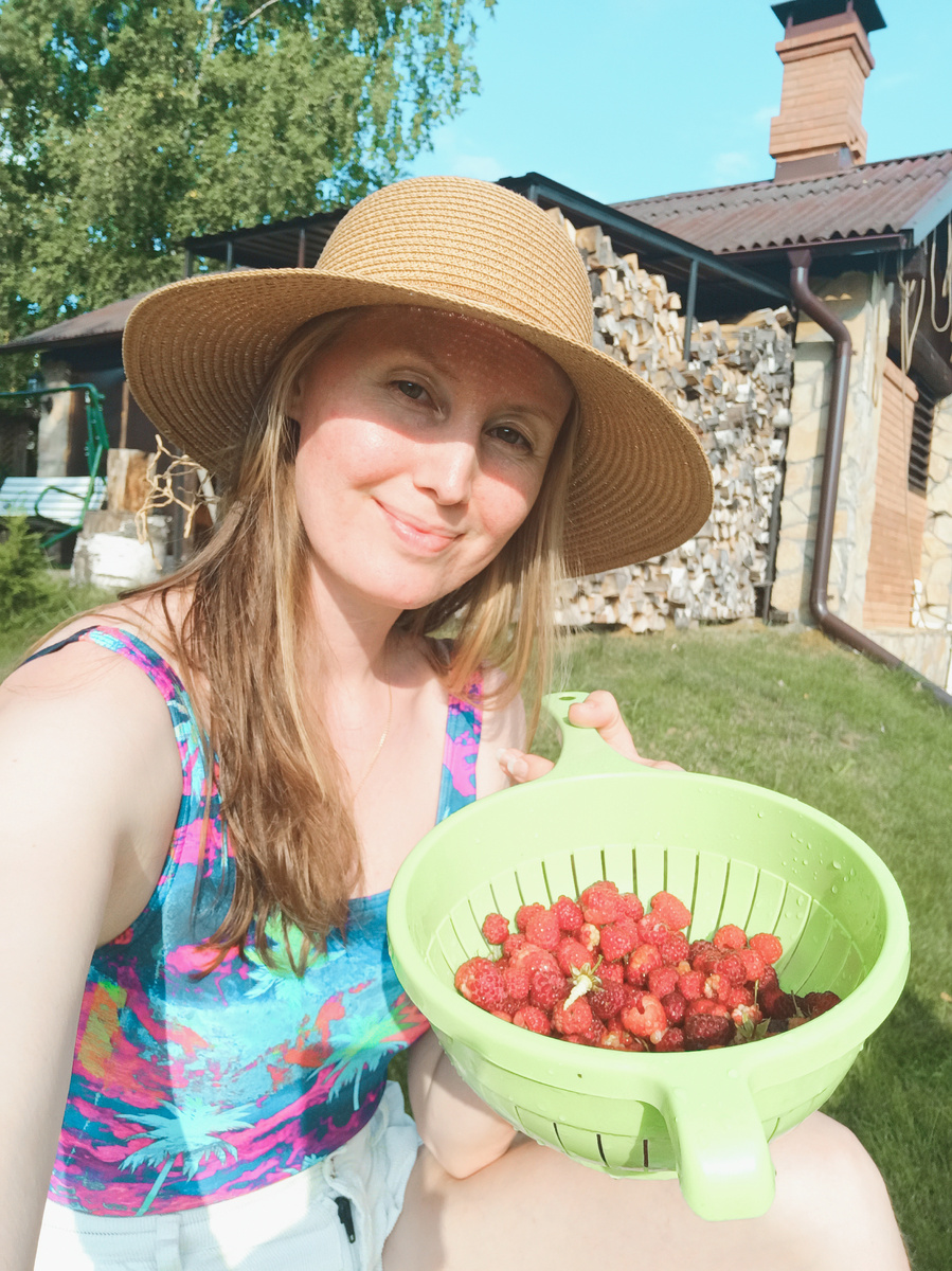 Добро пожаловать на канал "ПРОактивная МАМА". Меня зовут Екатерина, пишу про материнство, психологию, вдохновляю на любовь и заботу о себе! 