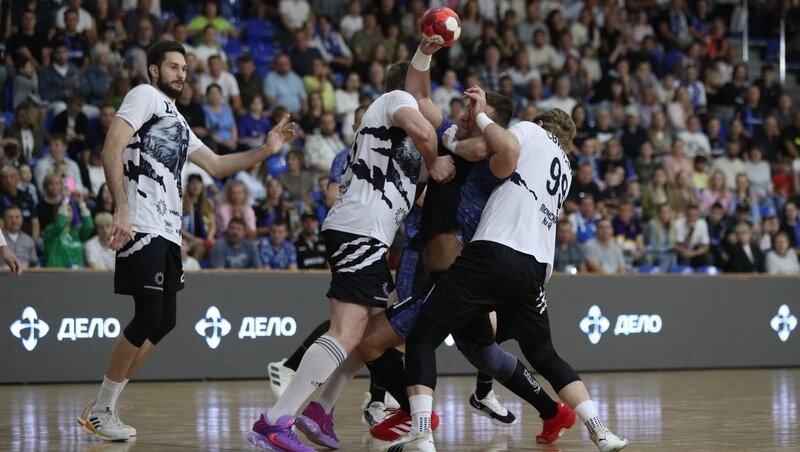    Пермяки вырвались вперёд ещё до перерыва Фото: ГК «Виктор»